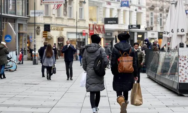 Einkaufen am Graben ist für manche kaum leistbar