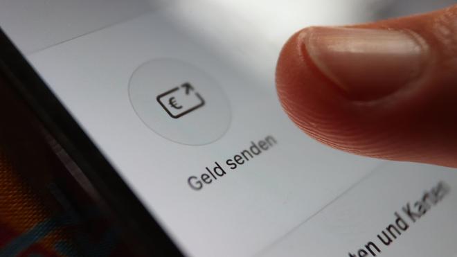 Digitales Bezahlen: Das von einem Zusammenschluss europäischer Banken gestartete Bezahlsystem Wero soll noch in diesem Jahr auch für Online-Einkäufe genutzt werden können. (Symbolbild)